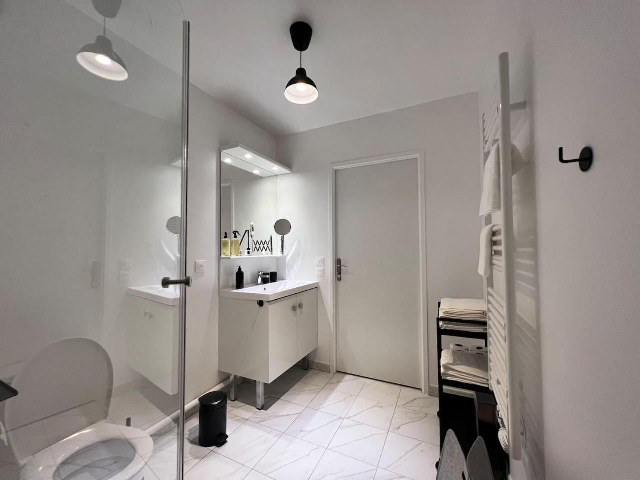 Disneyland Minimalist Lifestyle - 5 Pax Lägenhet Serris Exteriör bild
